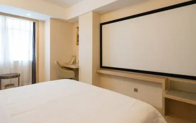 Vienna Hotel (Shenzhen South China City, Hehua Metro Station)