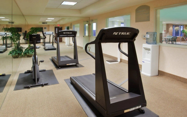 Holiday Inn Express Sacramento Airport Woodland by IHG