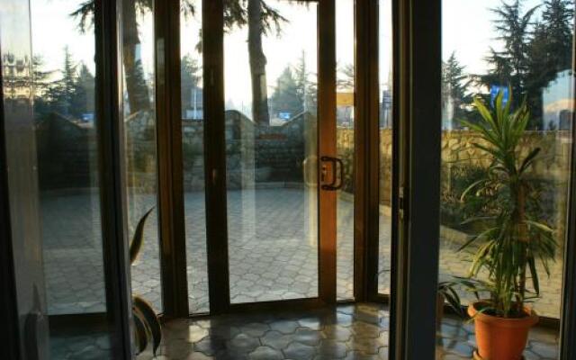Hotel Caucasus