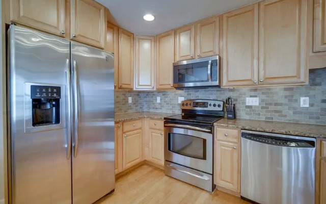 Brigantine Condo - Steps to the Ocean!