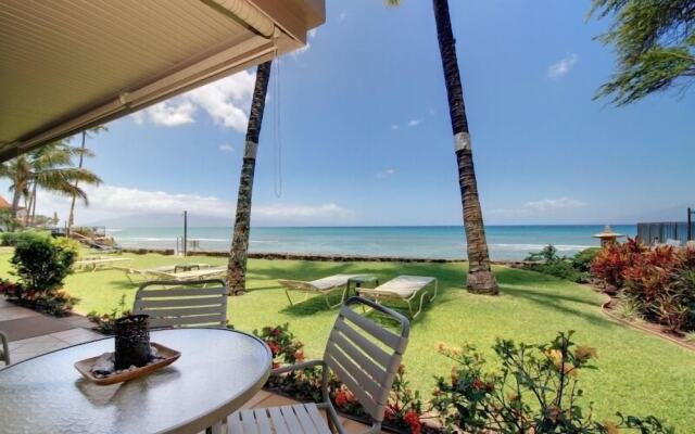 Pikake #a6 2 Bedroom Condo by RedAwning