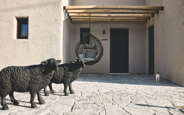 Noma Milos - Delmar Collection