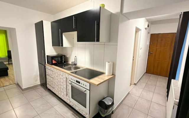 Beautiful 1BR Apartment Near Prater Park