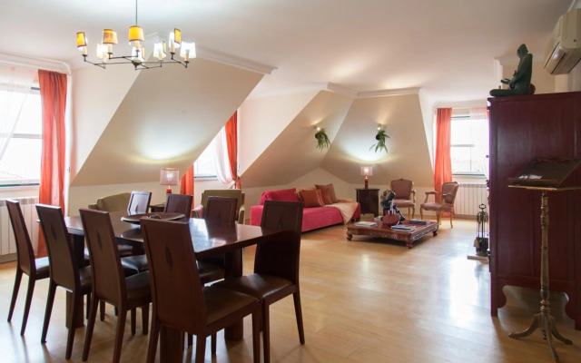 FLH Chic Chiado Exotic Spacious Residence