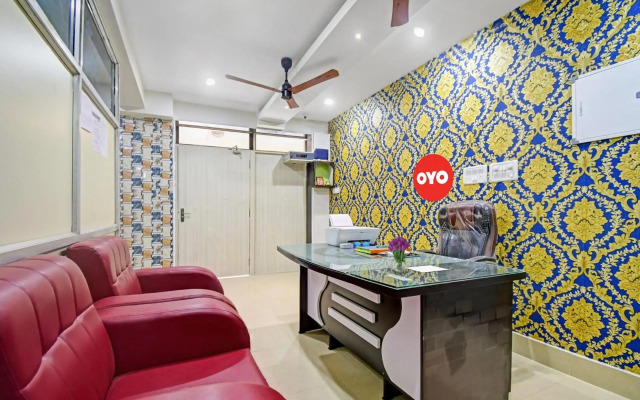 OYO 93214 Lewis Paradise