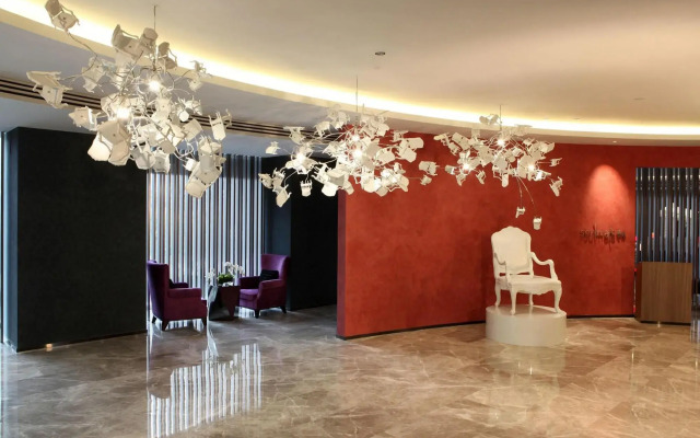 Rhombus Park Aura Chengdu Hotel