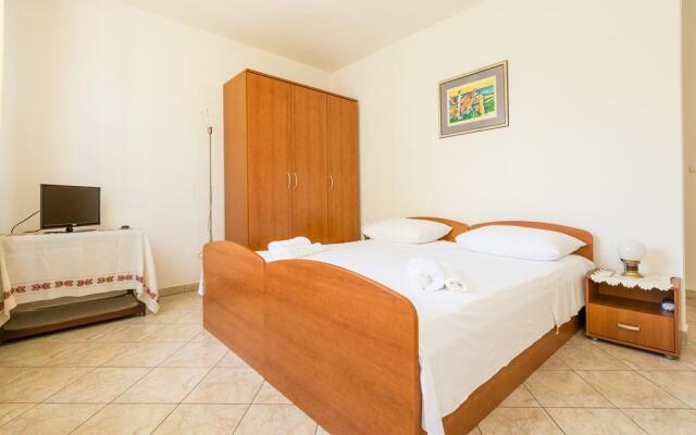 Guesthouse Ava