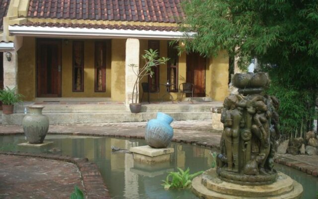 Mandalay Lodge Resort