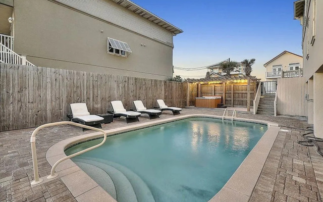 Seaclusion by RedAwning