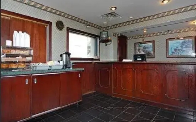 Days Inn Newark Liberty International Airport