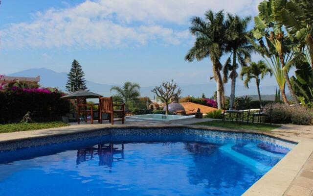 Hotel Lindo Ajijic Bed & Breakfast