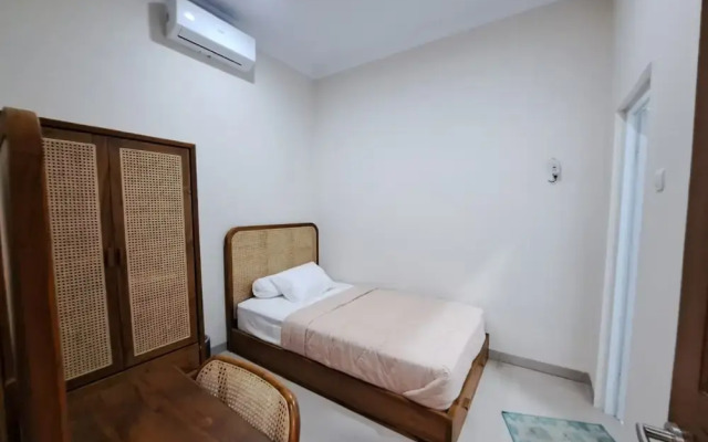 OYO 94026 Uma Arda Hometown