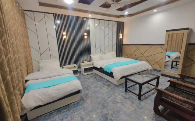 Parkway Hotel
