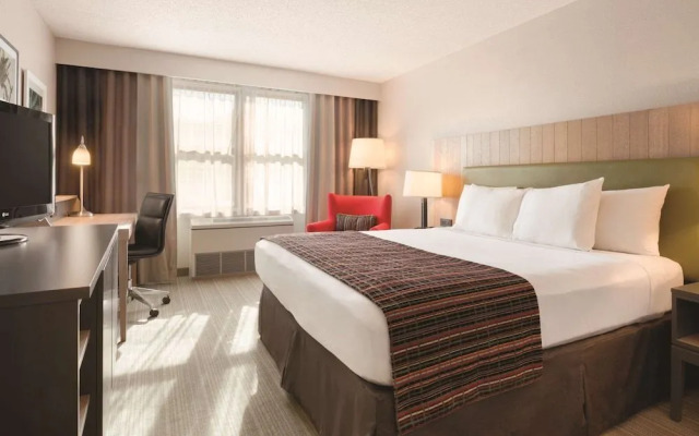 Baymont Inn & Suites by Wyndham The Woodlands