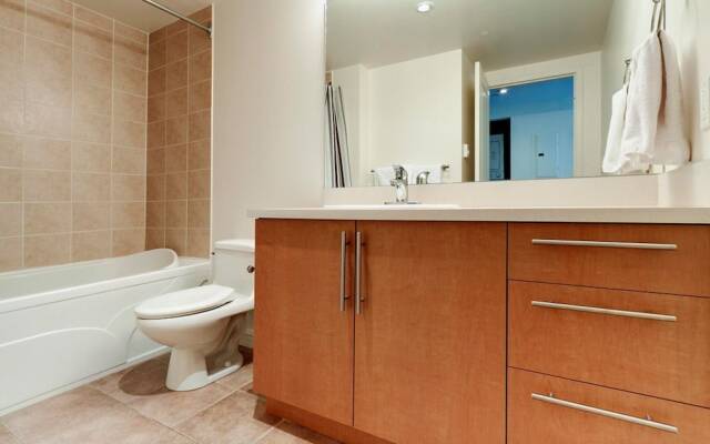 Bleury Furnished Suites by Hometrotting