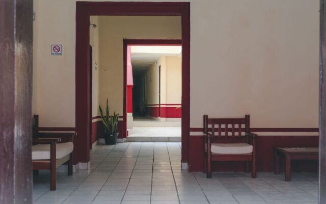 Hotel Maya Becan