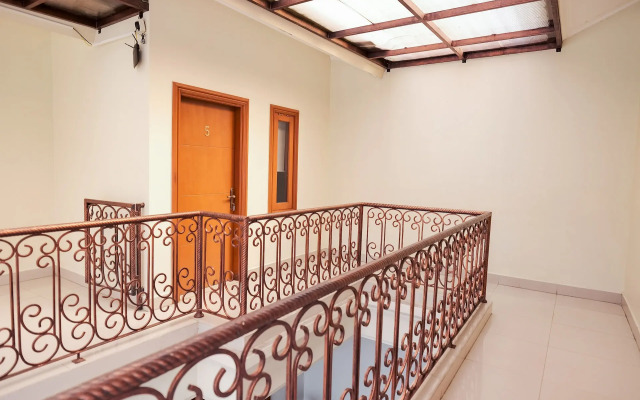 Wisma Delapan