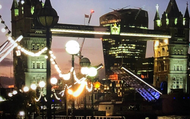 Remarkable Apartment Near London Tower Bridge