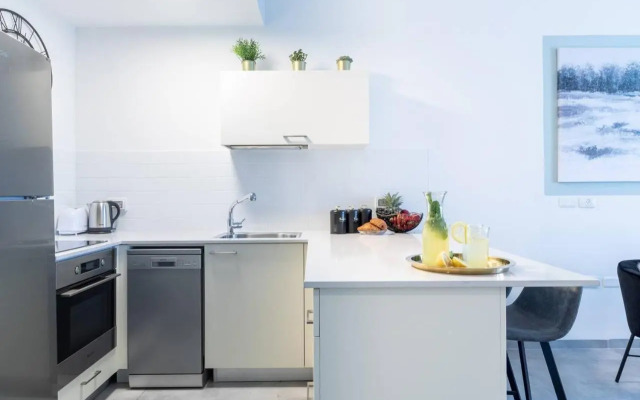 Beautiful 1 bedroom in great central area