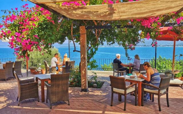 Ece Hotel Sovalye Island