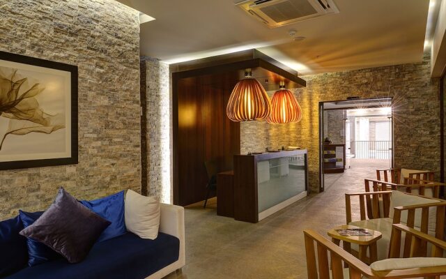 La Local Suites & Spa