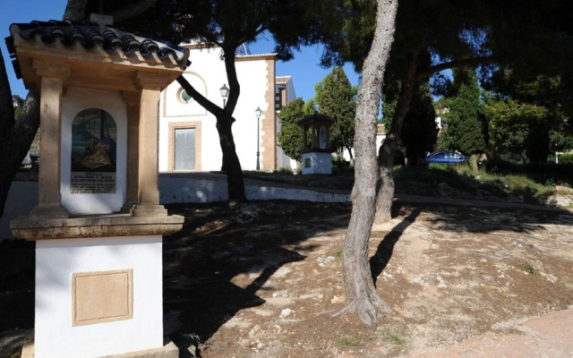 Saladar in J vea With 3 Bedrooms and 2 Bathrooms