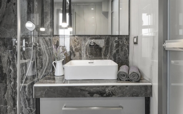 Serenity Suites