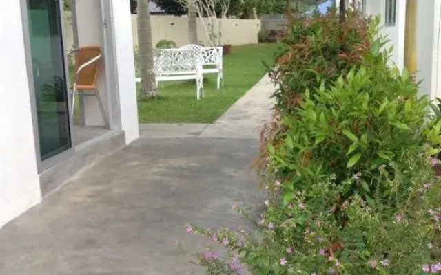 The Courtyard Villa