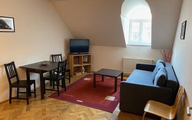 Beautiful Apartment Near Florenc Area of Prague