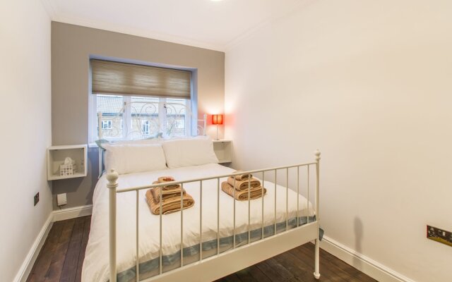 Luxury London Apartment 5-double rooms