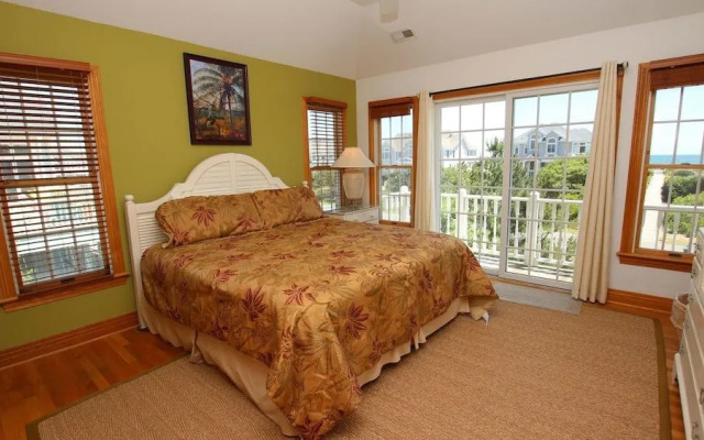 Flying Dutchman - 5 Br Home