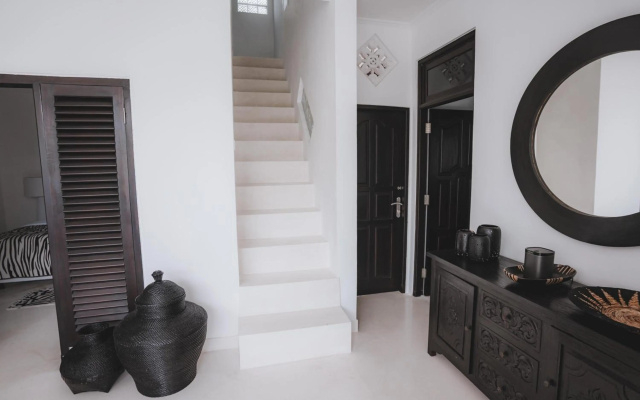 Villa Manis Kecil