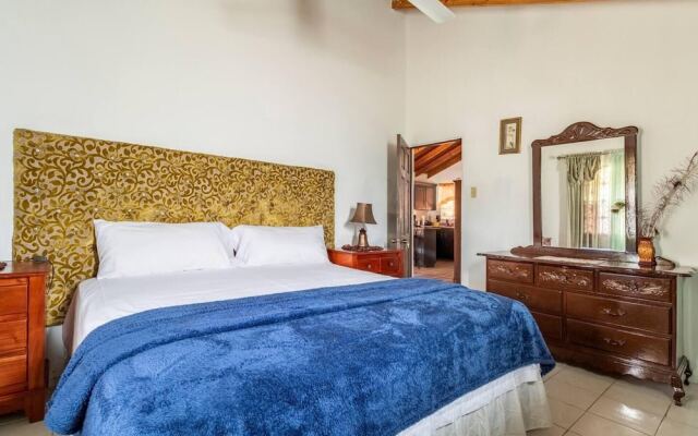 Impeccable 2-bed House in Montego Bay