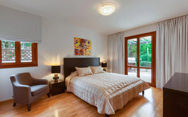 Aphrodite Hills Rentals – Apartments