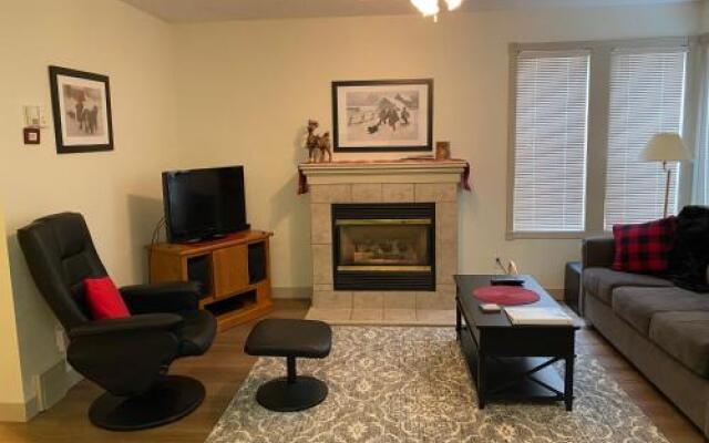 Kirton Suite - 1 Bed / 1 Bath Condo