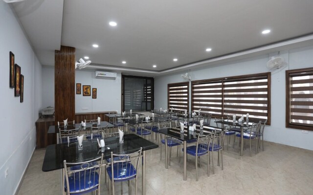 OYO Flagship 24789 Sidharth Residency
