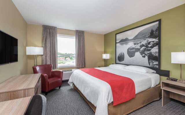 Super 8 by Wyndham Mont Laurier