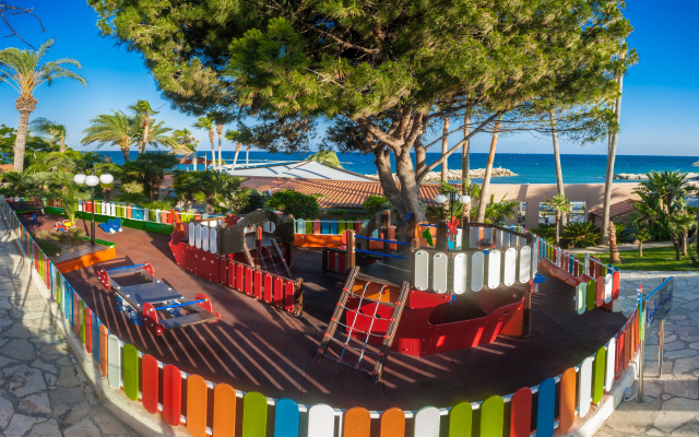 Amathus Beach Hotel Limassol