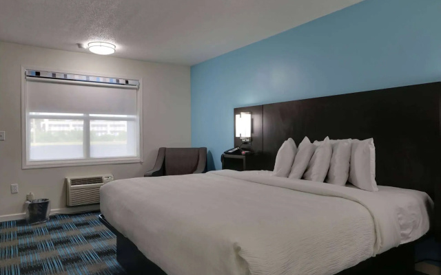 Travelodge by Wyndham Calhoun South I-75