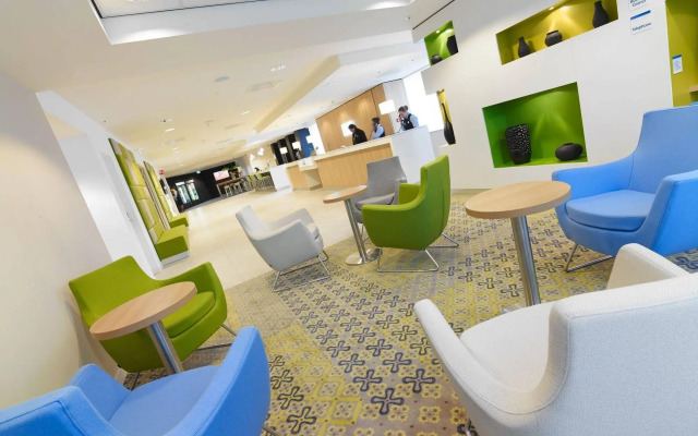 Holiday Inn Express Amsterdam - Arena Towers by IHG