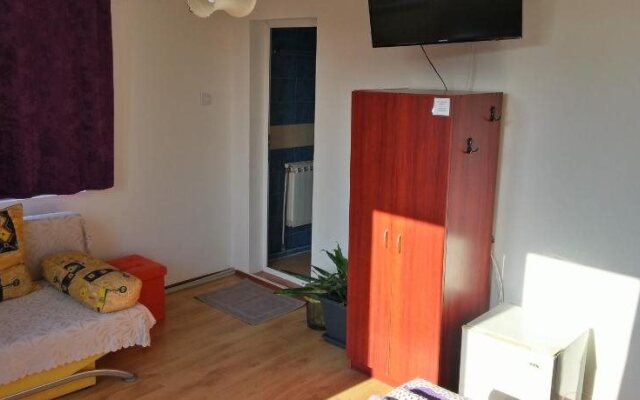 Guest House Bedrock