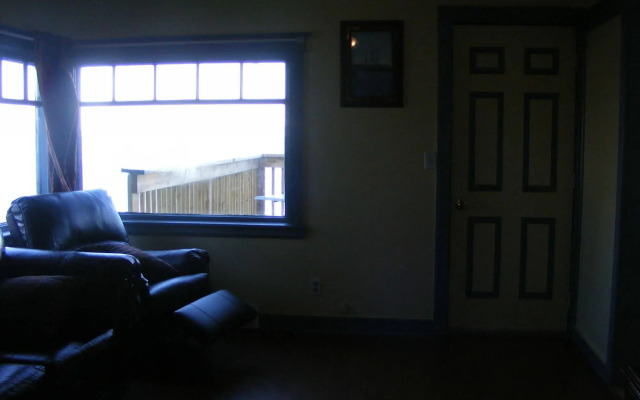 Beautiful Seaside Cottage