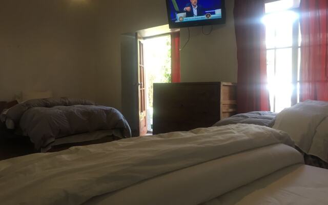 Hostal Cuesta del Sol - Hostel