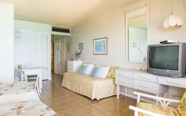 Sky Box Beach Suite at Montego Bay Club