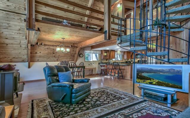 Mewuk Mountain Lodge by RedAwning