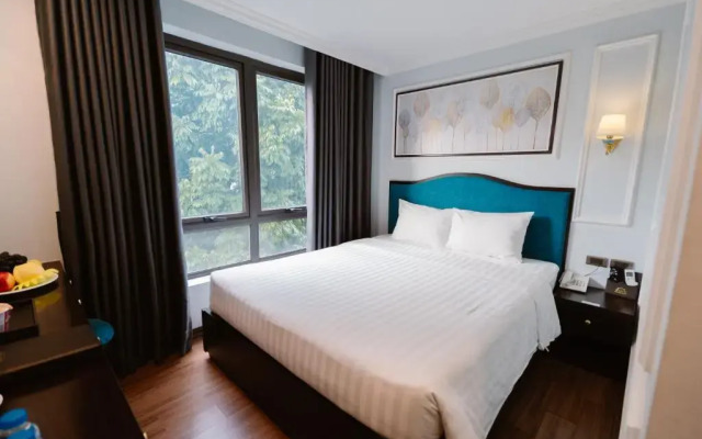 Hồng Vận Hotel