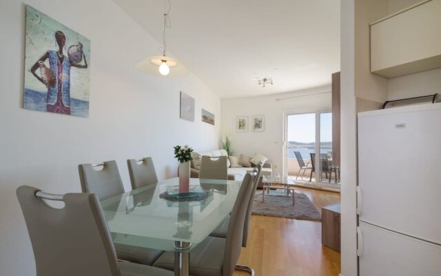 Pery - 2 Bedroom sea View Apartment - A1