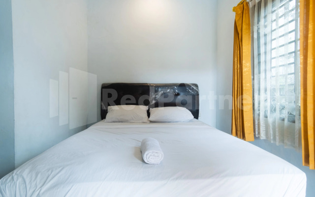 Teratai Guesthouse at RS Adam Malik Medan RedPartner