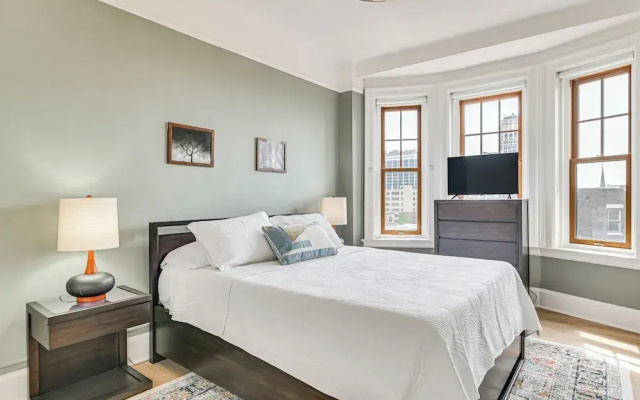 Albany Vacation Rental w/ State Capitol Views!