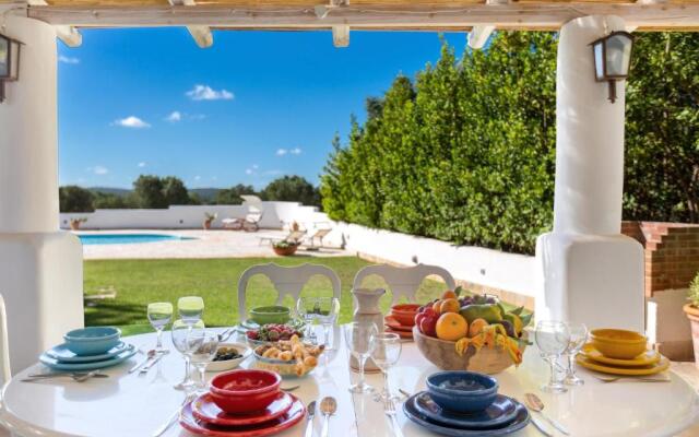 Trulli la Formosa by BarbarHouse